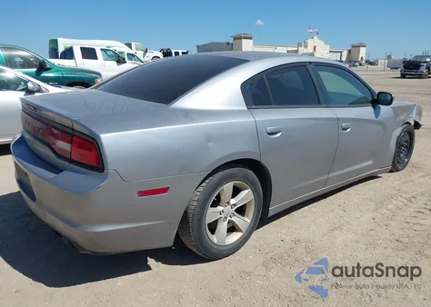 2014 Dodge Charger Se z USA, uszkodzony, nr VIN 2C3CDXBG0EH334279